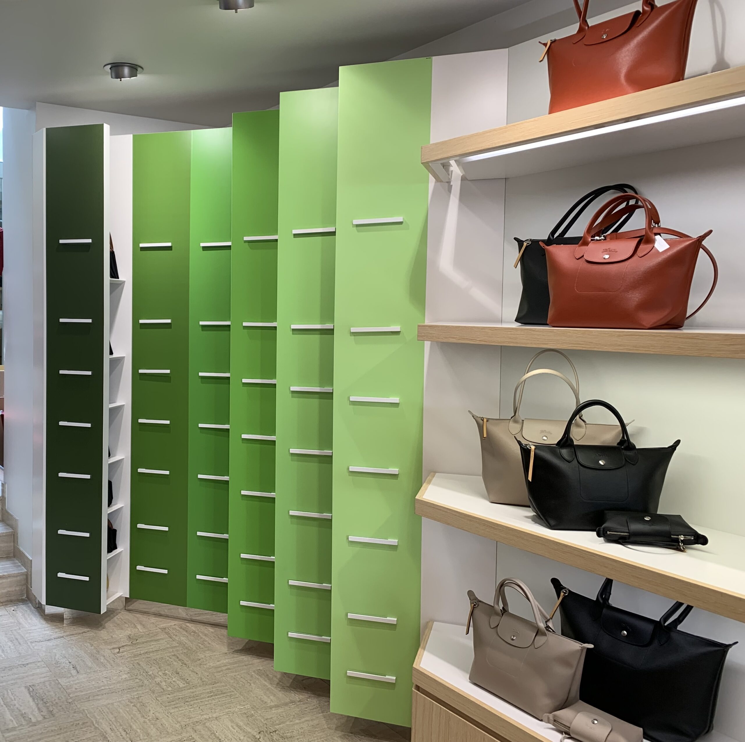 DECORATION-HABILLAGE MAGASIN-STRASBOURG